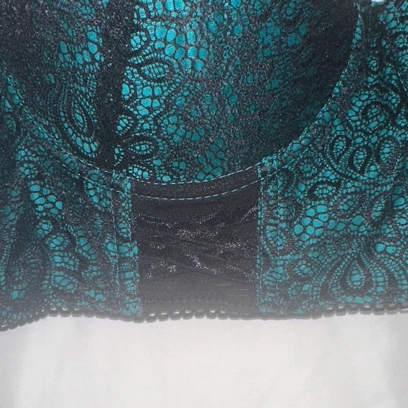 NWOT Elegant Black and Teal Lace Bralette w/ Lace-up accent designs 🌙 🌙 - Picture 5 of 7
